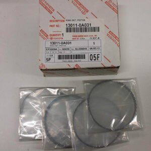 Toyota Engine Piston and Rings Set 13011-0A031