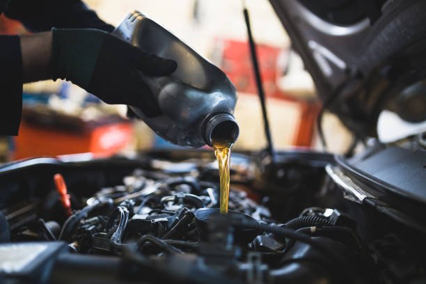What is a vehicle engine lubricant and its different classifications? 